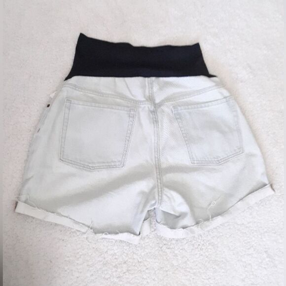 Old Navy light blue maternity jean shorts - Picture 4 of 5